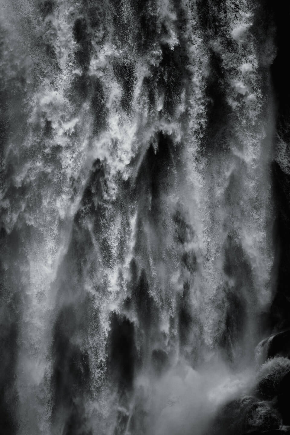 Waterfall in Iceland, captured by Jan Erik Waider