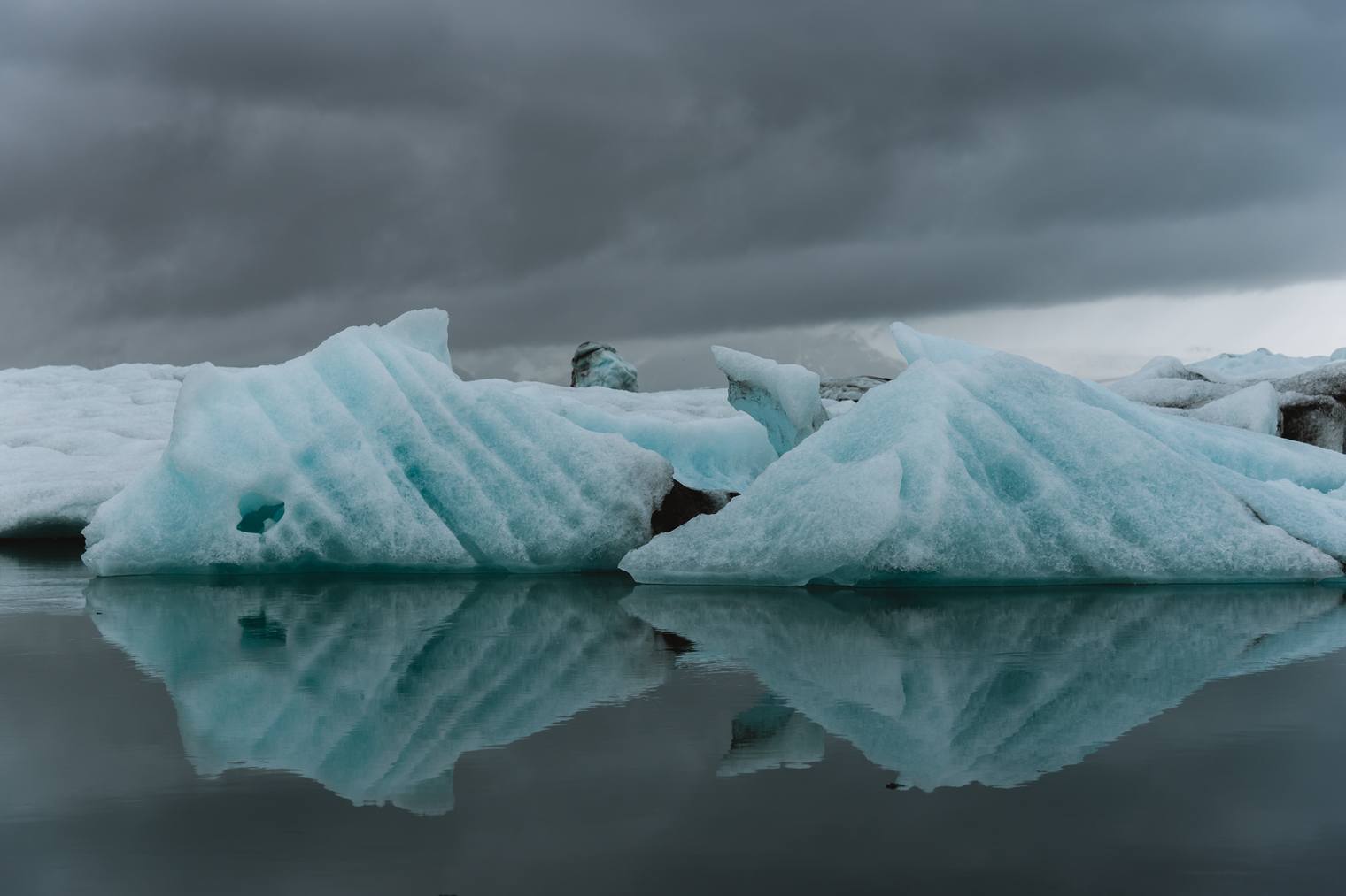 Landscape photo edited with Moody Lightroom Presets