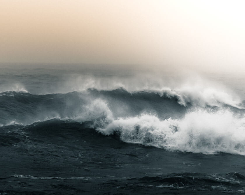 Dramatic Waves of Iceland by Northlandscapes, Jan Erik Waider