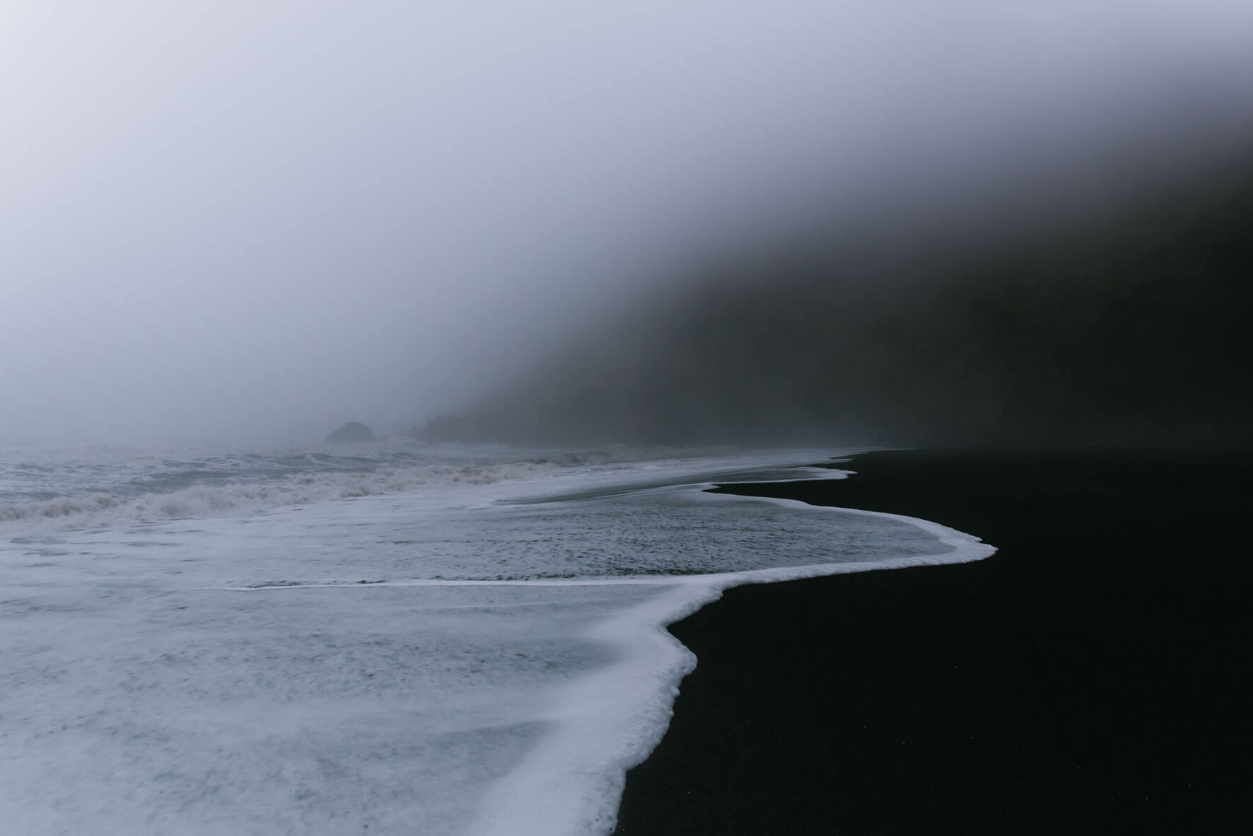 Black sand beach of Vík í Mýrdal in Iceland by Northlandscapes, Jan Erik Waider
