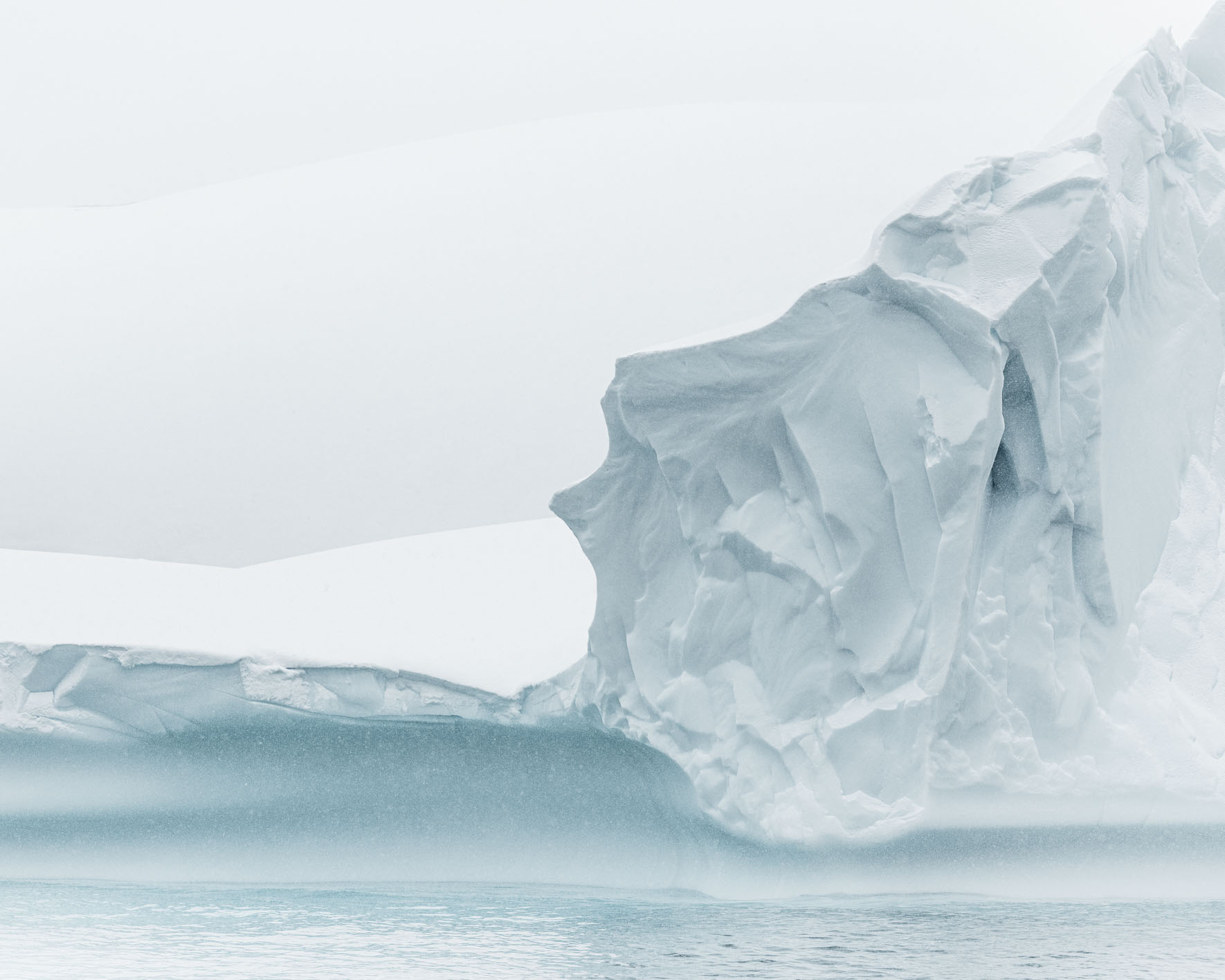 Bright and minimal iceberg landscape of Antarctica