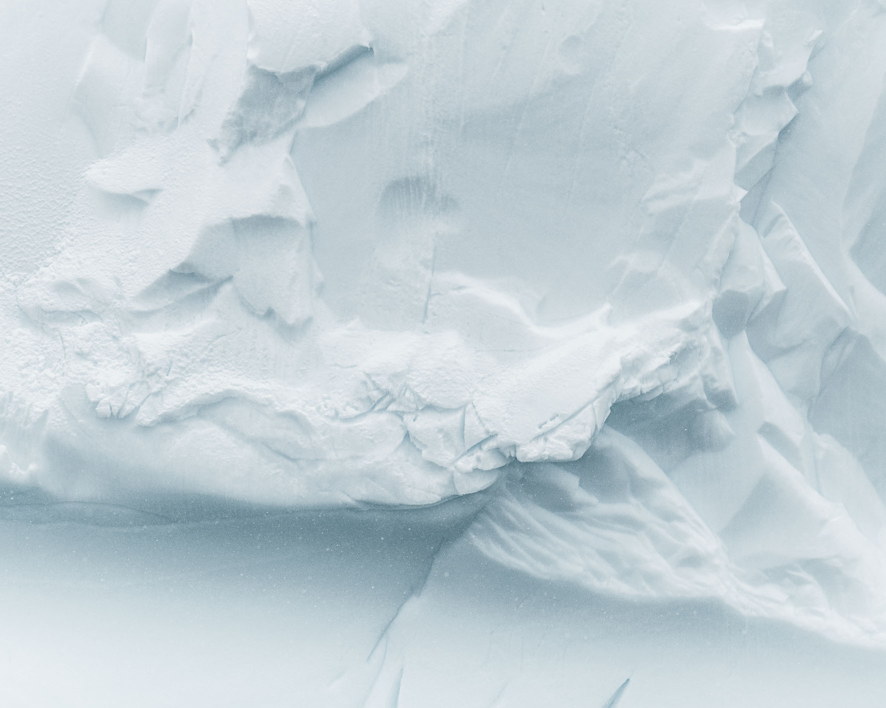 Textures of an iceberg in Antarctica