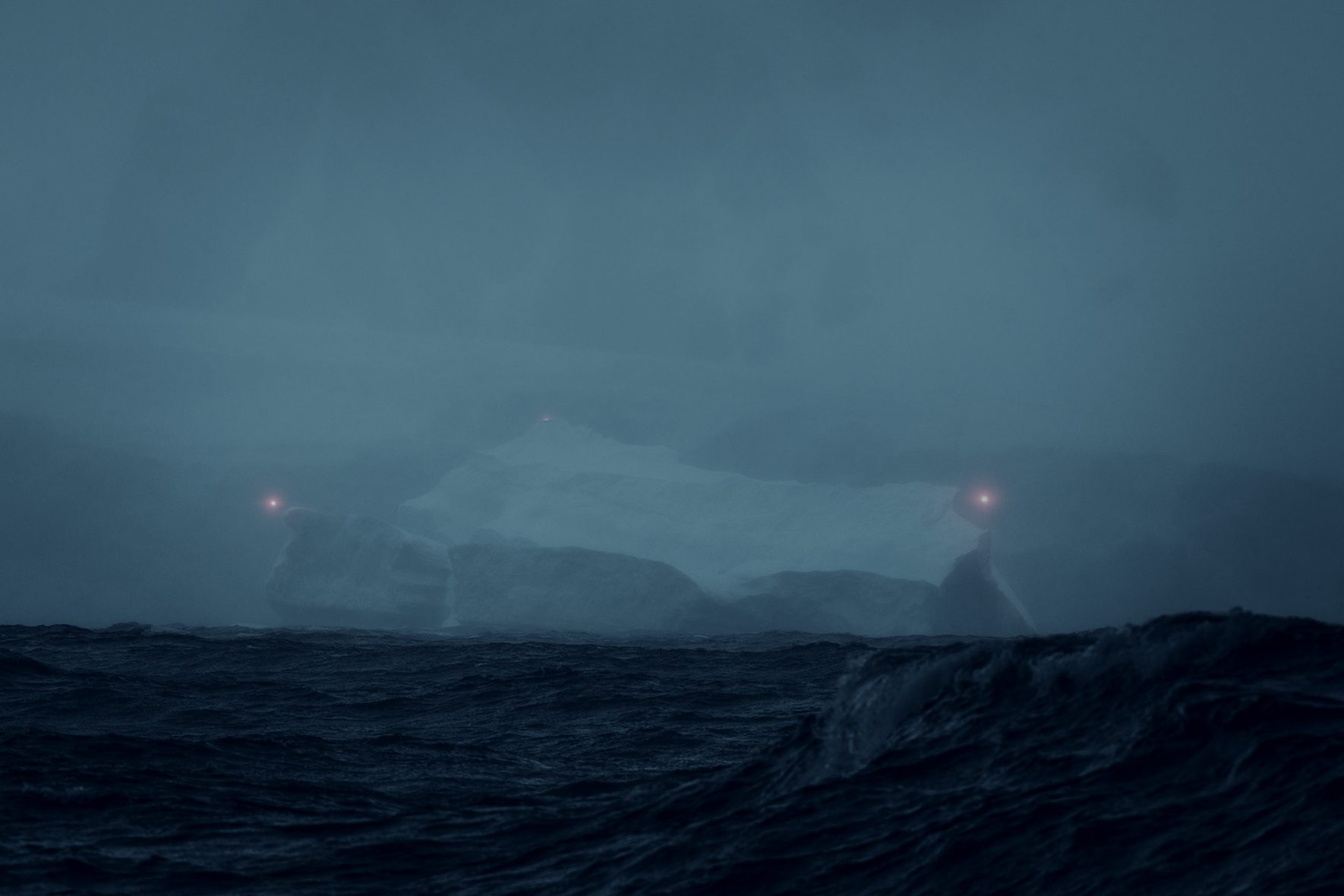 Mysterious lights over iceberg in Antarctica