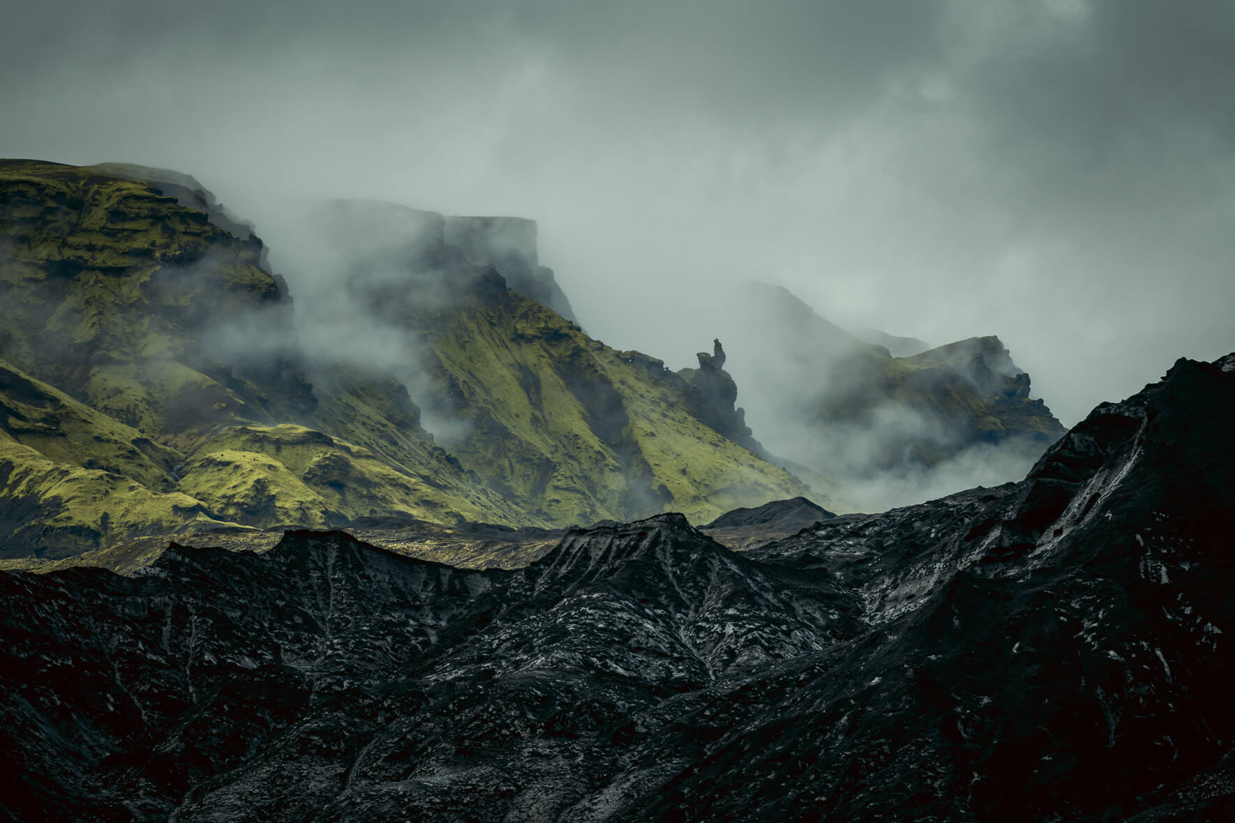 Mountains near Kötlujökull, an outlet glacier of Mýrdalsjökull in Iceland