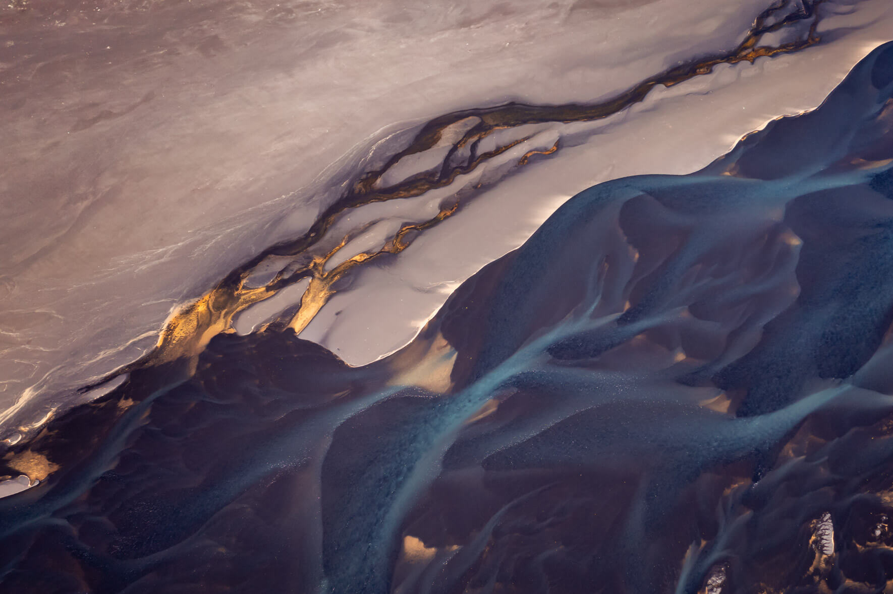 Iceland’s glacial rivers from a bird's eye view