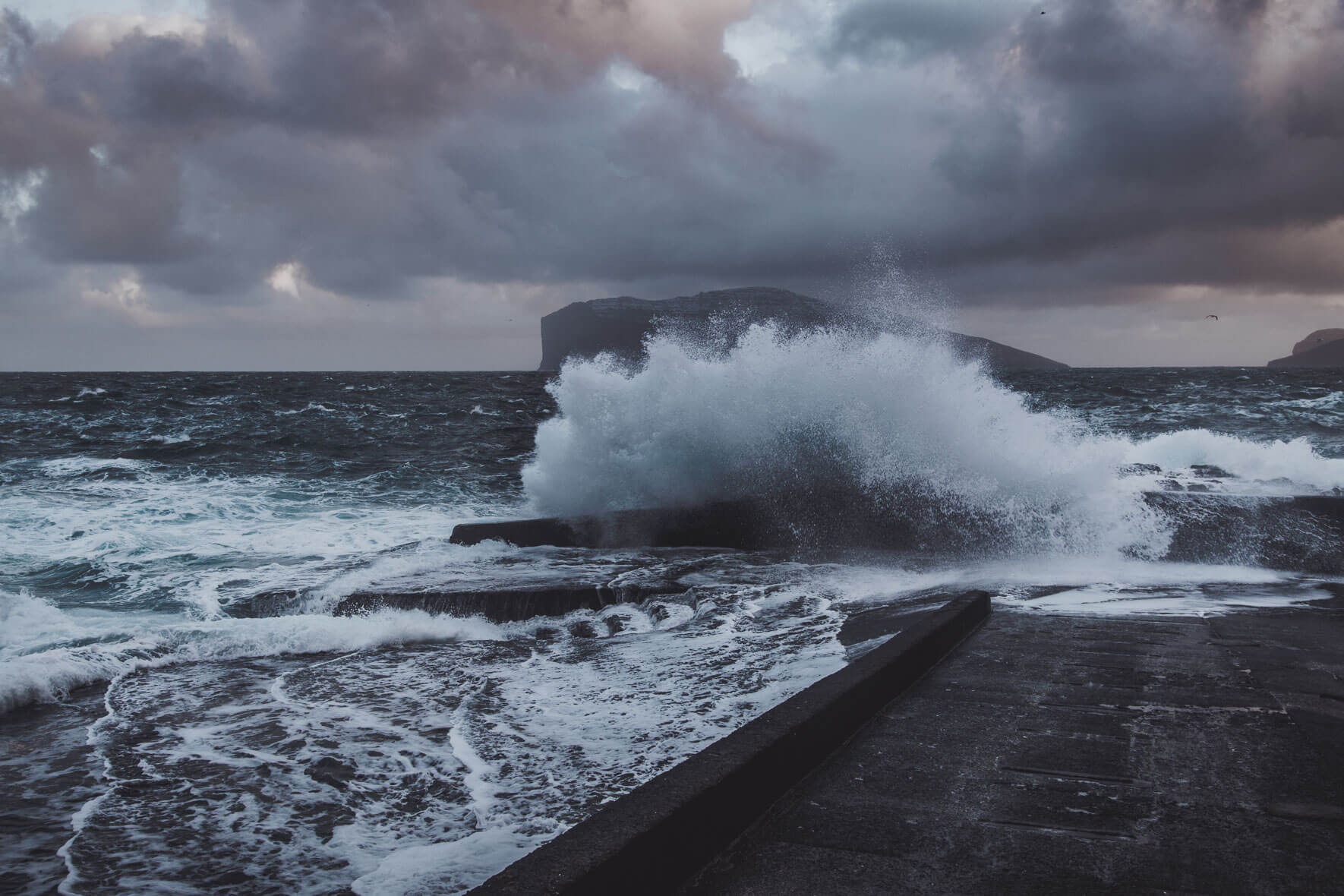 Big waves in Viðareiði on the Faroe Islands