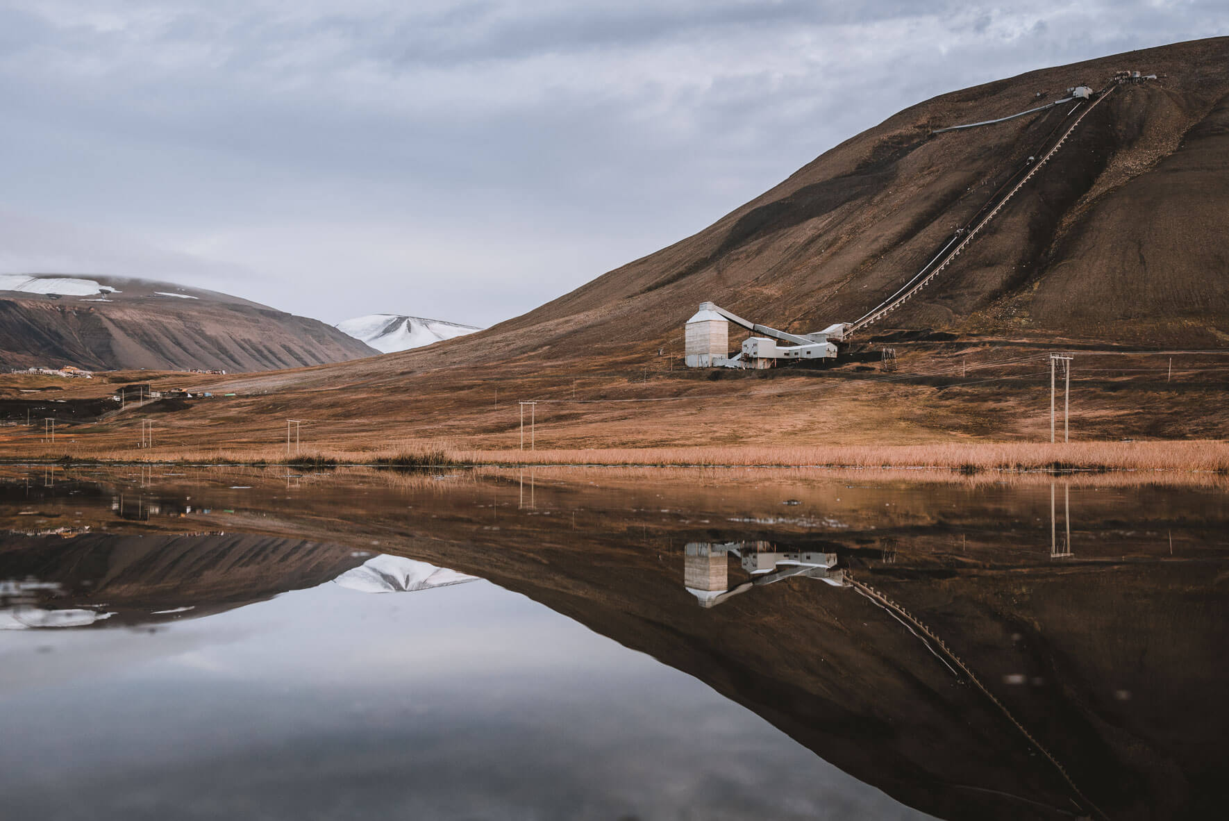 Atmospheric landscape and fine art photography of Svalbard by Northlandscapes - Jan Erik Waider